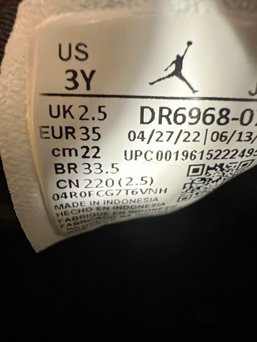 Nike Mid-Top Sneakers in Metallic Gold and Black - Picture 2 of 5